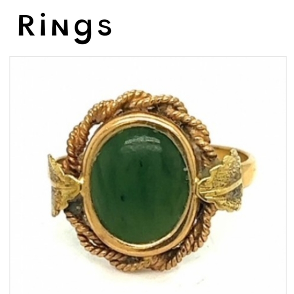 18K Yellow Gold Jade Ring - Picture 4 of 4